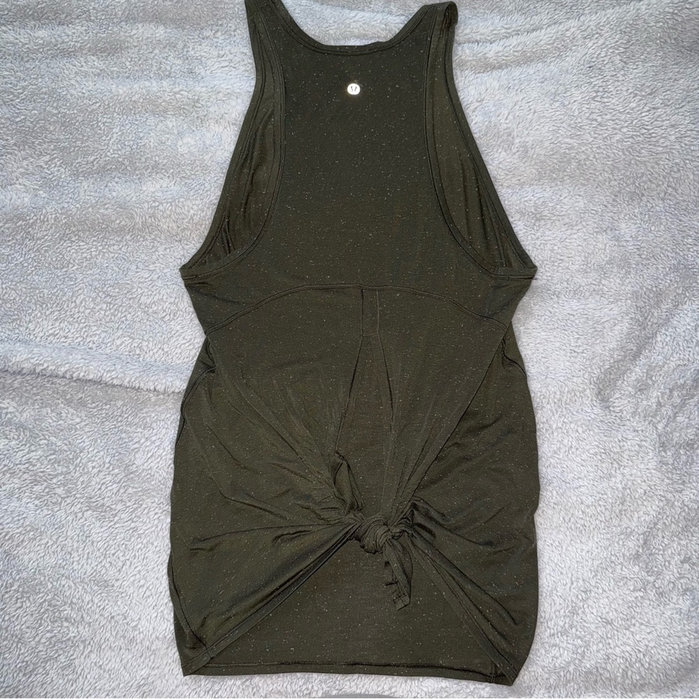 Lululemon tie tank top size 6